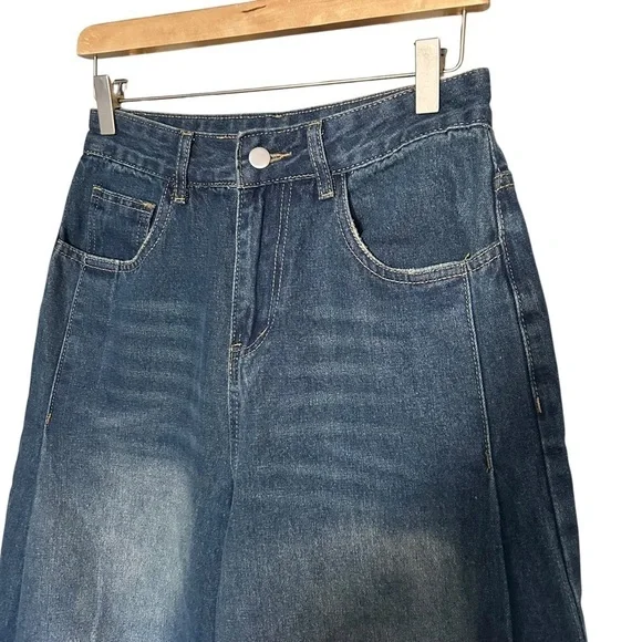 High Rise Wide Leg Distressed Jeans - Picture 4 of 10